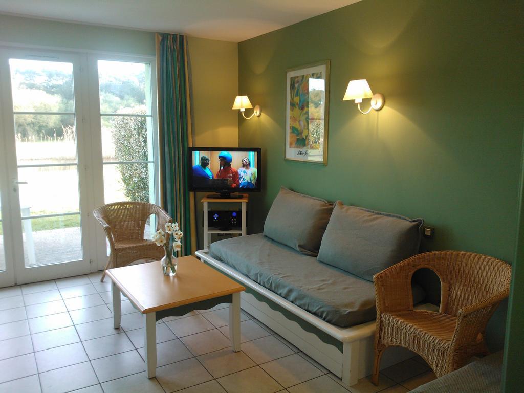 3 Bedrooms Holiday Home Golf Resort Port-Bourgenay Talmont-Saint-Hilaire Zimmer foto