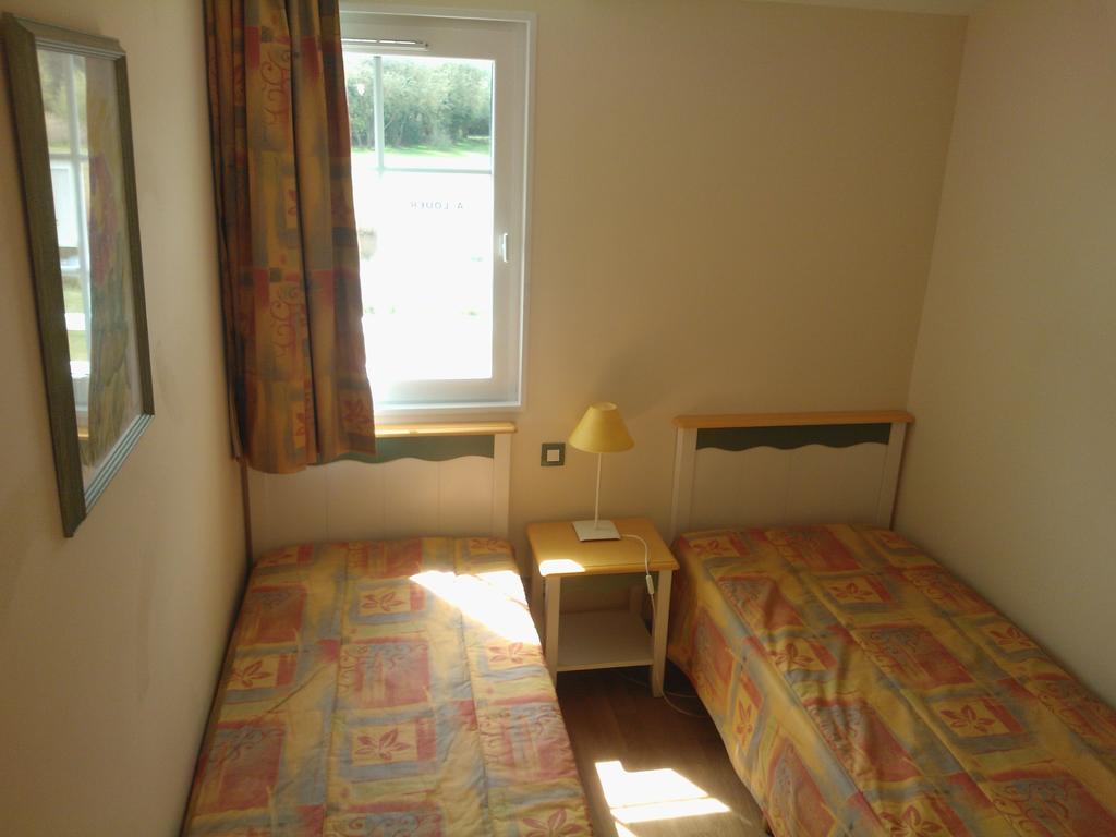 3 Bedrooms Holiday Home Golf Resort Port-Bourgenay Talmont-Saint-Hilaire Zimmer foto